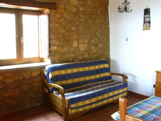 Farmhouse Acquappesa Features 1