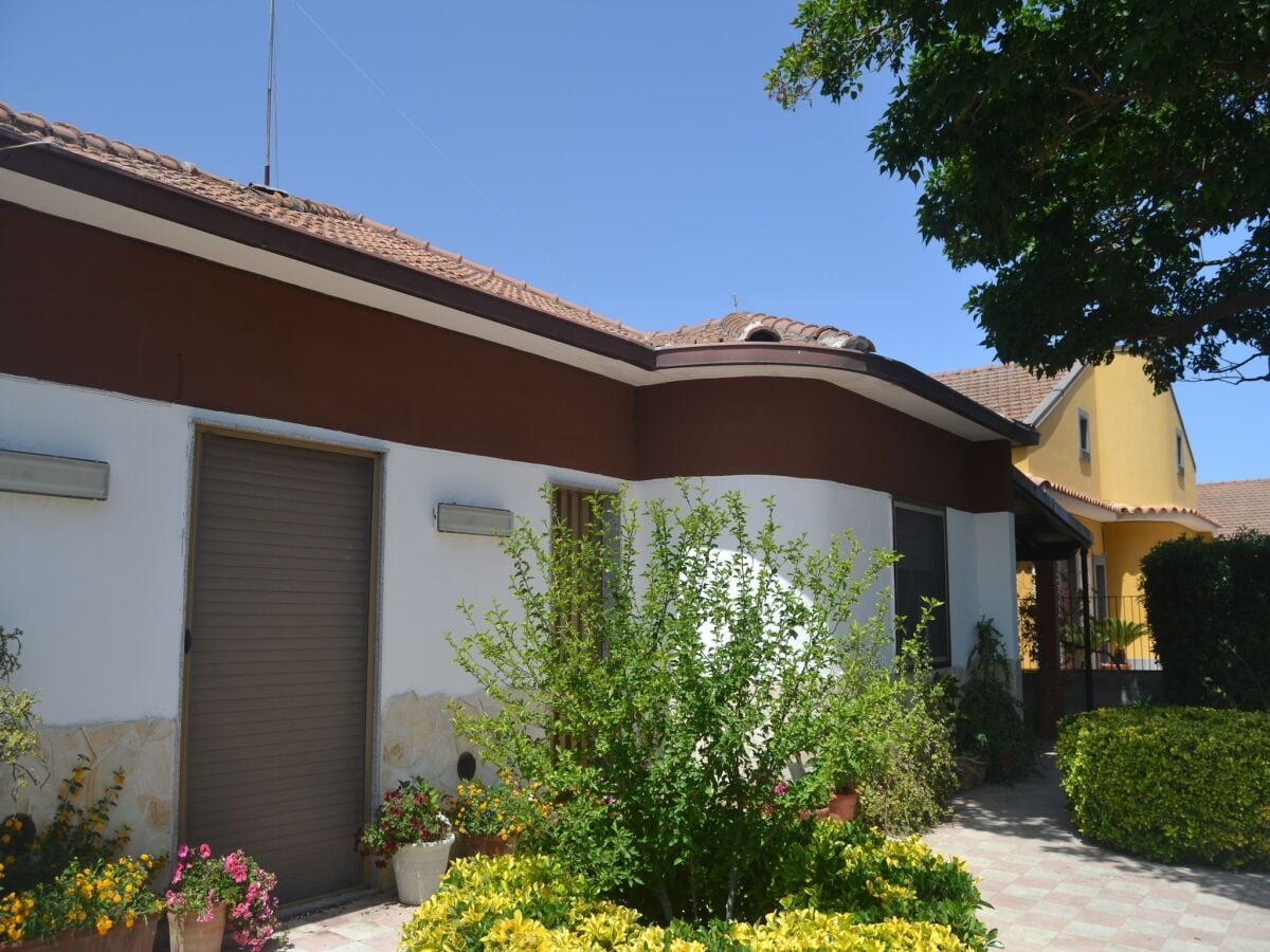 Ferienhaus Agnone Bagni Außenaufnahme 3