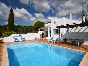 Boutique-Villa mit eigenem Swimmingpool in Faro - Santa Bárbara De Nexe - image1