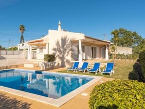Villa Maison de vacances animée à Albufeira avec piscine privée à 500m de la plage - Sesmarias - image1