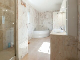 Holiday house Sant Pere Pescador Features 20