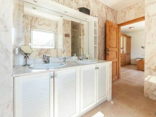 Holiday house Sant Pere Pescador Features 18