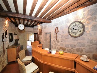 Castle Bourg-de-Visa Features 18