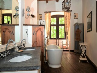 Kasteel Bourg-de-Visa Kenmerken 26