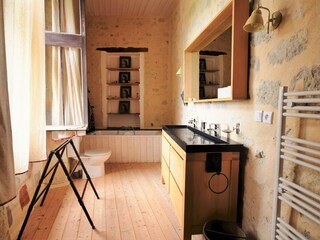 Schloss Bourg-de-Visa Ausstattung 17