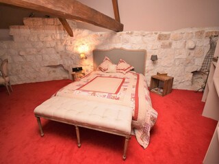 Castle Bourg-de-Visa Features 16