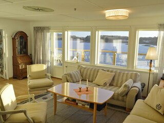 Wohnzimmer mit Meerblick