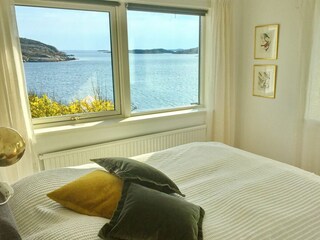 Schlafzimmer 1 mit Doppelbett