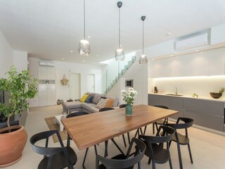 Villa Kaštel Stari Características 15