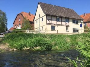 Ferienhaus in Amelgatzen mit Terrasse - Emmerthal - image1