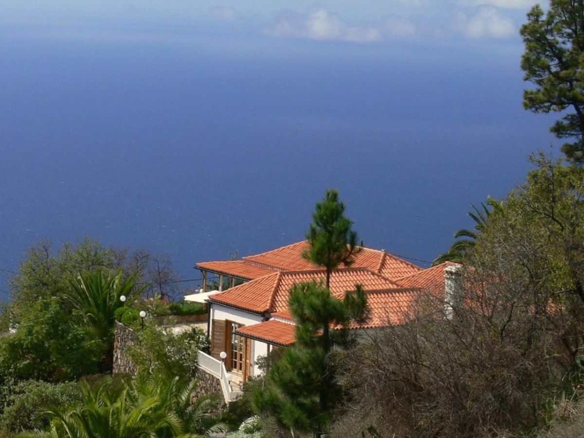 Herrlich Gelegene Villa Mit Beheiztem Pool Tijarafe Firma Bellevue Ferienhaus Einer Marke Der E Domizil Ag
