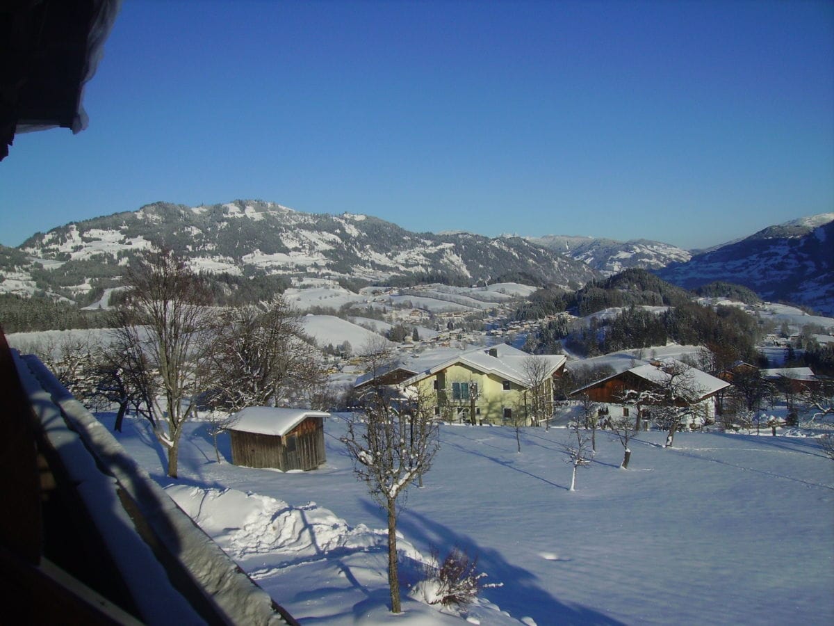 Ausblick vom Balkon Richtung Alpendorf