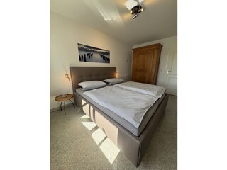 Antiker Wäscheschrank