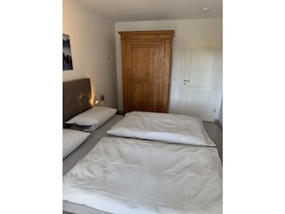 Antiker Schrank