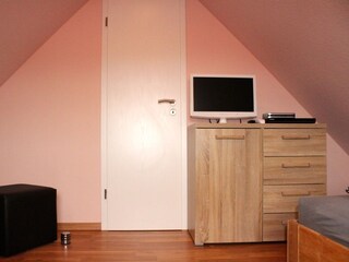 2. Schlafzimmer