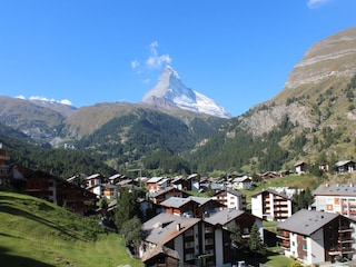 Balkon mit wunderschöner Sicht aufs Matterhorn