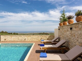 Villa Viran Episkopi Buitenaudio-opname 1