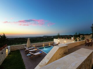 Villa Viran Episkopi Buitenaudio-opname 10