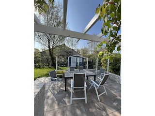 Windgeschützte Terrasse