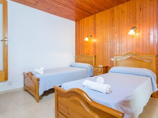 Villa Sant Jordi Caratteristiche 41