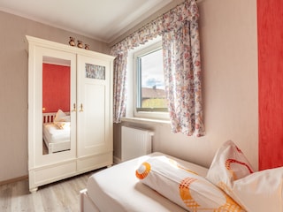Schlafzimmer II