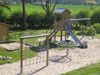 Spielplatz von unserer Wohnung einsehbar
