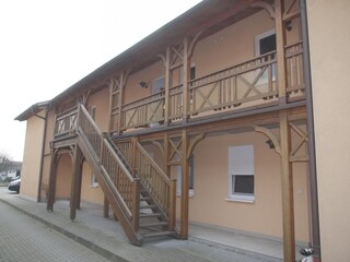 Treppenaufgang zur Ferienwohnung