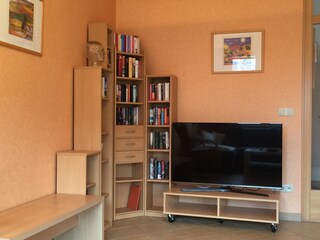 Fernsehecke mit großem TV