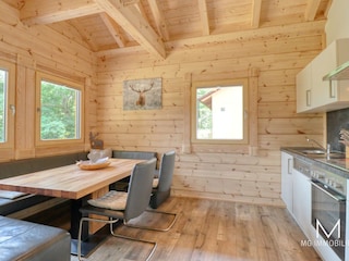 Küche und Essbereich