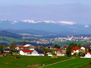 Blick nach Waldkirchen u. d. Bayerwaldberge