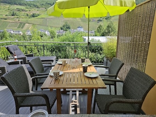 Hier frühstücken Sie in der Morgensonne