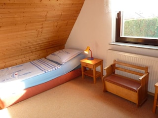 Schlafzimmer 2