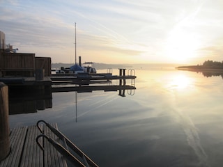 Sonnenaufgang am Bootssteg