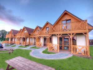 Holiday house Holiday home located near the sea; ideal for relaxing with family. - Mielenko - image1