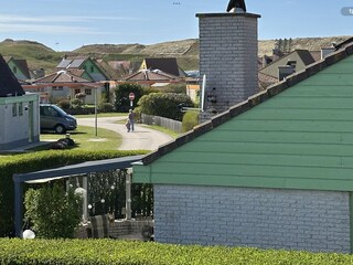 Blick aus dem Fenster zu den Dünen