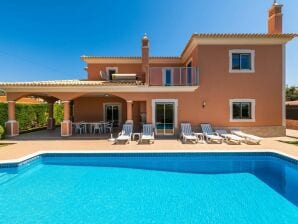 Spaziosa villa ad Albufeira con piscina privata - Sesmarias - image1