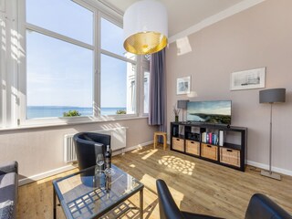 Smart-TV, Radio und WLAN sind vorhanden.