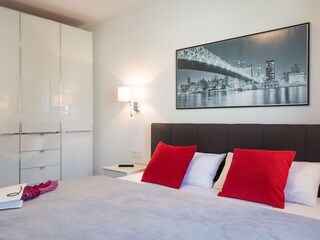 zweites Schlafzimmer mit TV