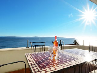 Balkon mit Meeresblick