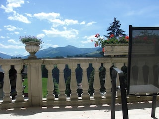 Große Terrasse mit traumhafter Aussicht