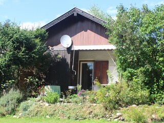 House 13 - the view into the garden from the terrace