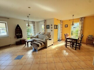 Wohn- und Essbereich