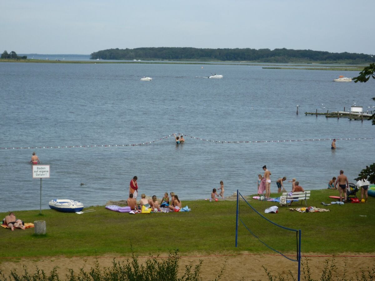 vom Strandhaus bis zum Badestrand sind es nur 200 m