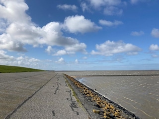 Deichweg an der Meerseite