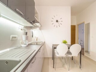 Holiday apartment Njivice Features 11