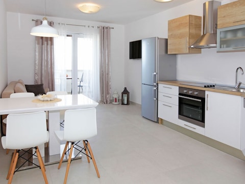 Holiday apartment Bol Lena 4