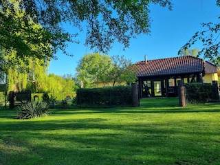 Blick von der Spree auf das Grundstück