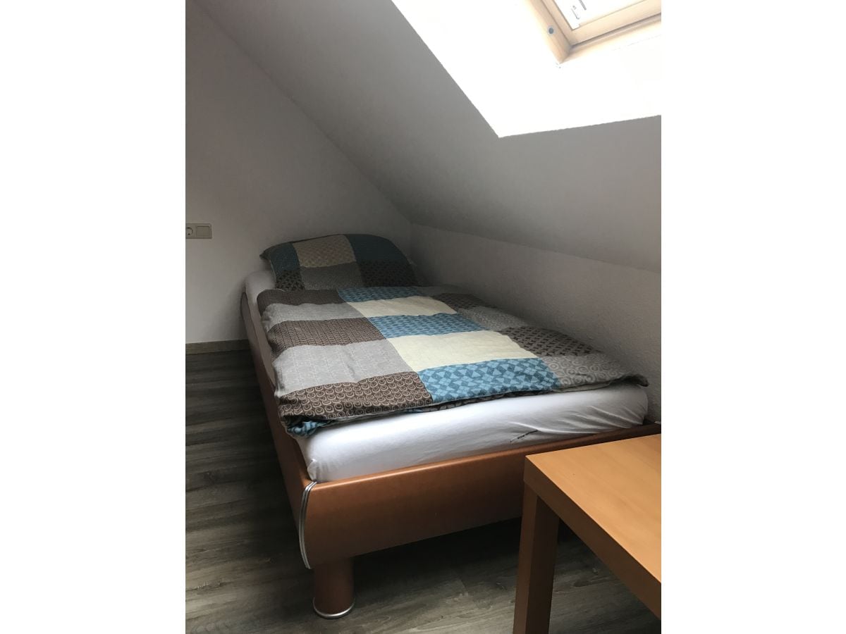 Schlafzimmer 3