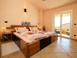 Villa Tar Características 23