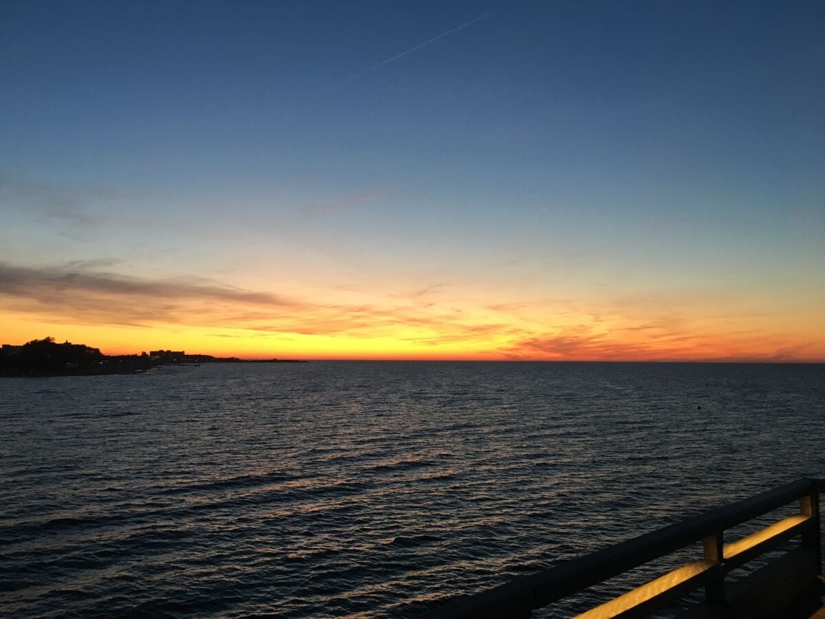 Sonnenuntergang auf der Seebrücke